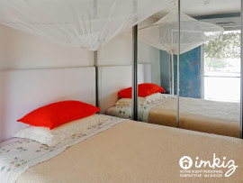 
                                                                                        Vente
                                                                                         Bel appartement traversant, deux exterieurs