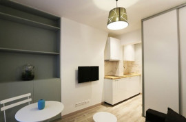 Location
BELLE 2 PIECES DISPONIBLE