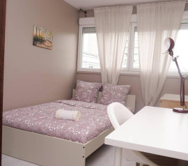 
                                                                                        Colocation
                                                                                         Belle chambre dans colo rénovée et meublée 75m²