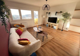 
                                                                                        Colocation
                                                                                         Belle chambre dans grande coloc 110m² rénovée