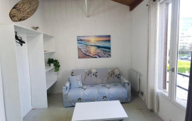 
                                                                                        Colocation
                                                                                         Belle chambre dispo dans coloc 43m² en duplex