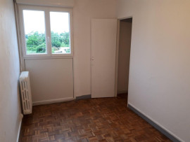 
                                                                                        Colocation
                                                                                         Belle chambre dispo dans coloc 70m² tout compris