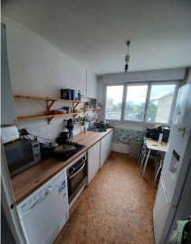 
                                                                                        Colocation
                                                                                         Belle chambre meublée 10m² dans coloc 60m²