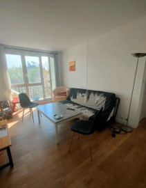 
                                                                                        Colocation
                                                                                         Belle chambre meublée 75m² au calme et ensoleillé