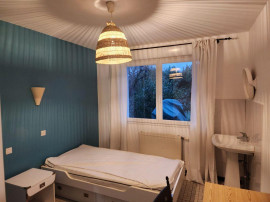 
                                                                                        Colocation
                                                                                         Belle chambre meublée Pessac proche fac