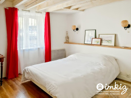 
                                                                                        Vente
                                                                                         Belle maison en pierre, garage + piscine intérieur