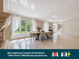 
                                                                                        Vente
                                                                                         Belle propriété lumineuse, confort moderne, parc de 1.6 hectares