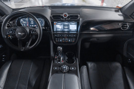 
                                                                                        Voiture
                                                                                         Bentley Bentayga Hybrid V6 3.0 449