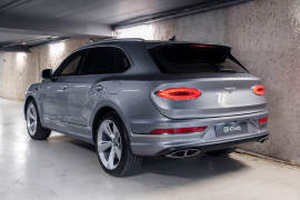 
                                                                                        Voiture
                                                                                         Bentley Bentayga Hybrid V6 3.0 449