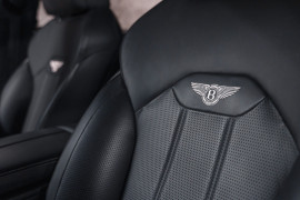 
                                                                                        Voiture
                                                                                         Bentley Bentayga Hybrid V6 3.0 449