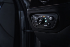 
                                                                                        Voiture
                                                                                         Bentley Bentayga Hybrid V6 3.0 449