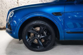 
                                                                                        Voiture
                                                                                         Bentley Bentayga W12 6.0 608