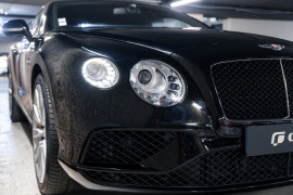 
                                                                                        Voiture
                                                                                         Bentley Continental GT (II.II) V8 4.0 507