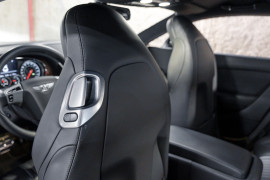 
                                                                                        Voiture
                                                                                         Bentley Continental GT (II.II) V8 4.0 507