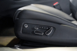 
                                                                                        Voiture
                                                                                         Bentley Continental GT (II.II) V8 4.0 507