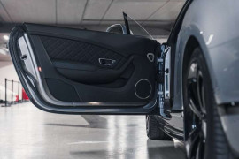 
                                                                                        Voiture
                                                                                         Bentley Continental GT S Diamond Edition 1 Of 25