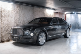 
                                                                                        Voiture
                                                                                         Bentley Mulsanne (II) V8 6.75 513