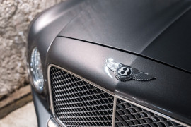 
                                                                                        Voiture
                                                                                         Bentley Mulsanne (II) V8 6.75 513