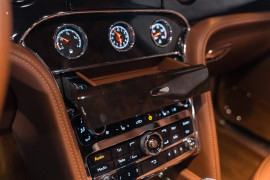 
                                                                                        Voiture
                                                                                         Bentley Mulsanne (II) V8 6.75 513