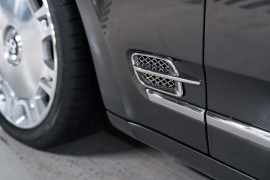 
                                                                                        Voiture
                                                                                         Bentley Mulsanne (II) V8 6.75 513