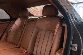 
                                                                                        Voiture
                                                                                         Bentley Mulsanne (II) V8 6.75 513