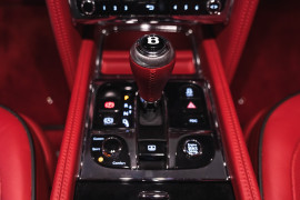 
                                                                                        Voiture
                                                                                         Bentley Mulsanne Speed V8 6.75 537