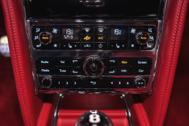 
                                                                                        Voiture
                                                                                         Bentley Mulsanne Speed V8 6.75 537