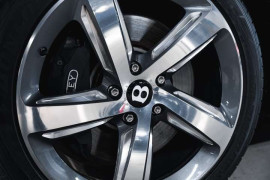 
                                                                                        Voiture
                                                                                         Bentley Mulsanne Speed V8 6.75 537