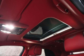 
                                                                                        Voiture
                                                                                         Bentley Mulsanne Speed V8 6.75 537