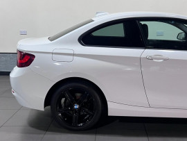 Voiture
                                                                                BMW 2 SERIES 2.0 218d Sport Coupe 2dr Diesel Manual Euro 6 (s/s) (150 ps)