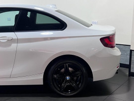 Voiture
                                                                                BMW 2 SERIES 2.0 218d Sport Coupe 2dr Diesel Manual Euro 6 (s/s) (150 ps)