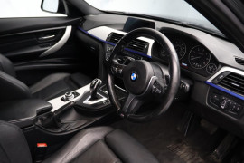
                                                                                        Voiture
                                                                                         BMW 3 Series 2.0 320d M Sport Auto xDrive Euro 5 (s/s) 4dr