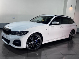 Voiture
                                                                                BMW 3 SERIES 2.0 320d MHT M Sport Touring 5dr Diesel Hybrid Auto Euro 6 (s/s) (190 ps)
