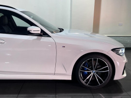 Voiture
                                                                                BMW 3 SERIES 2.0 320d MHT M Sport Touring 5dr Diesel Hybrid Auto Euro 6 (s/s) (190 ps)