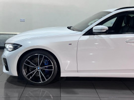 Voiture
                                                                                BMW 3 SERIES 2.0 320d MHT M Sport Touring 5dr Diesel Hybrid Auto Euro 6 (s/s) (190 ps)