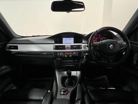 Voiture
                                                                                BMW 3 SERIES 2.0 320d Sport Plus Edition Coupe 2dr Diesel Manual Euro 5 (s/s) (184 ps)