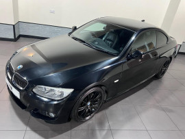 Voiture
                                                                                BMW 3 SERIES 2.0 320d Sport Plus Edition Coupe 2dr Diesel Manual Euro 5 (s/s) (184 ps)