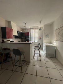 
                                                                                        Location
                                                                                         Bordeaux Nansouty joli T2 640 CC