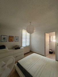 
                                                                                        Location
                                                                                         Bordeaux Nansouty joli T2 640 CC