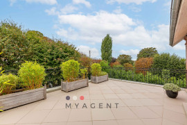 
                                                                                        Vente
                                                                                         🌿 Bouquet d’émotions à Bougival