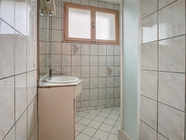
                                                                                        Vente
                                                                                         BOURG DE MOYON, MAISON DE 89M2