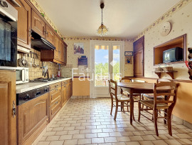
                                                                                        Vente
                                                                                         bourg de TORIGNI SUR VIRE