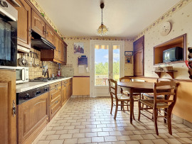 
                                                                                        Vente
                                                                                         bourg de TORIGNI SUR VIRE