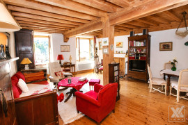 
                                                                                        Vente
                                                                                         Briançon Centre Charmant T3 de 67 m² avec cave