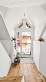 
                                                                                        Vente
                                                                                         Briançon centre - Superbe type 4 en duplex