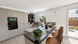 
                                                                                        Vente
                                                                                         Briançon - Elégante maison familiale de 194 m²