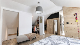 
                                                                                        Vente
                                                                                         Briançon - Elégante maison familiale de 194 m²