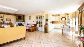 
                                                                                        Vente
                                                                                         Briançon–Belle maison de 146 m² avec vue dominante