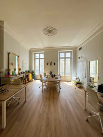 
                                                                                        Location
                                                                                         Bureau 6 Postes 129m2 - Chartrons