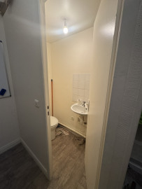 
                                                                                        Location
                                                                                         Bureau avec cave de stockage Lyon 3